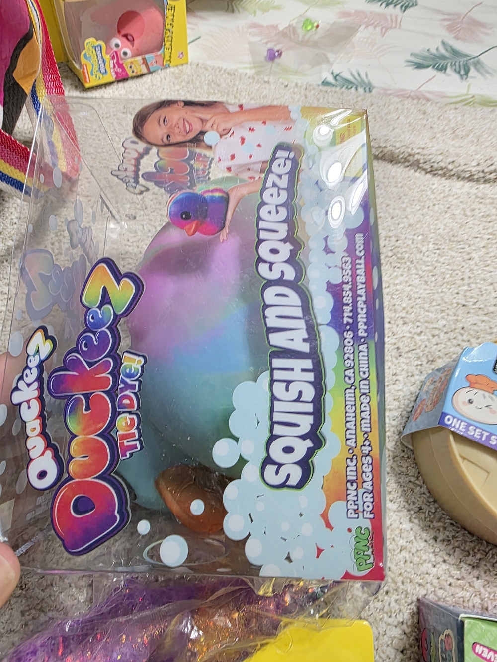 Viral Jumbo Duck Squishy Bundle - Picture 3 of 5